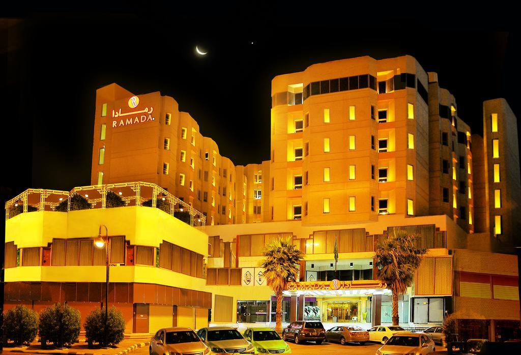 فندق Ḩafar al Bāţinفي  رامادا حفر الباطن المظهر الخارجي الصورة